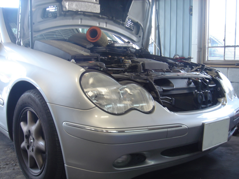修理実績　メルセデスベンツ　C200