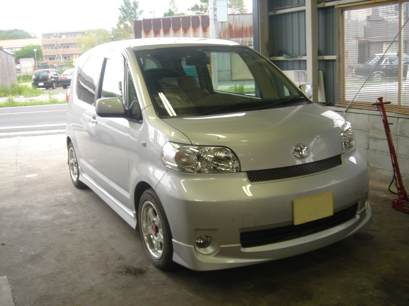 車両保険にてフロントガラス取替え