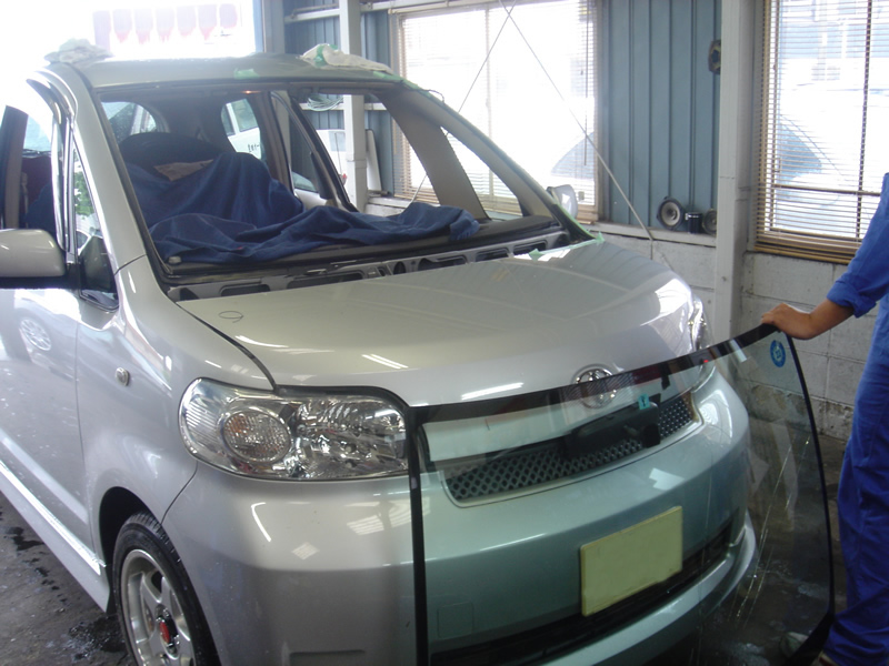 断熱ガラス(クーベル使用)
ワンセグチューナー取付け