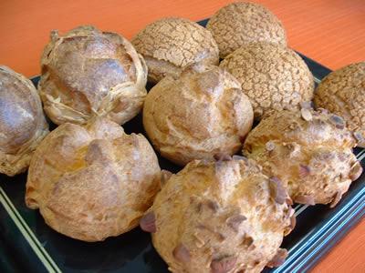 焼きたてシュークリーム