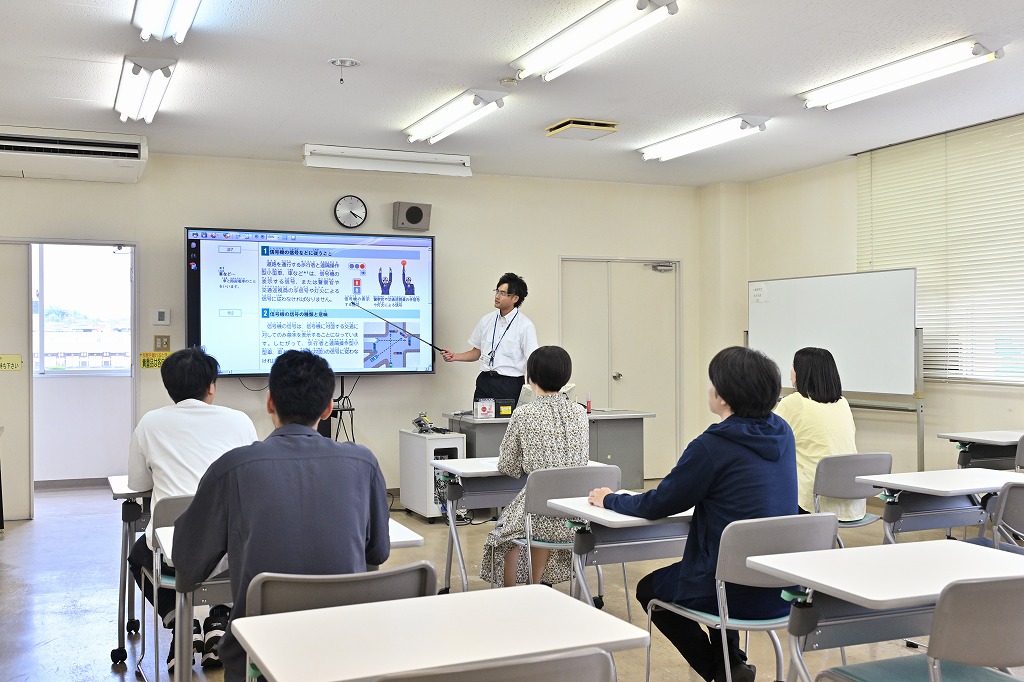 ★教習風景のご紹介(学科)