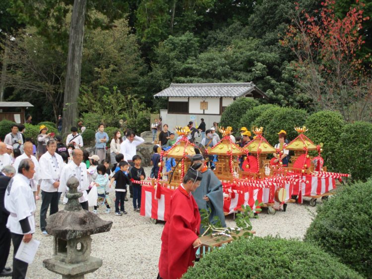 お神輿神事