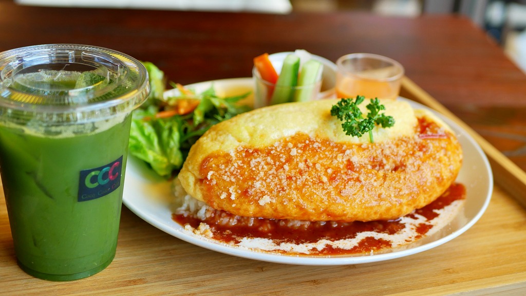 【長久手】「CocoColor Cafe」ワンちゃんもOK！開放的なテラス席で本格グルメを味わおう