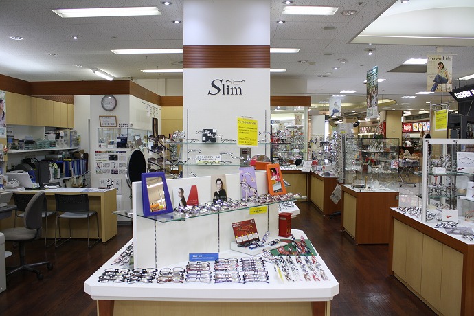 めがね専門店 オーアンドオースリム(グリーンシティ1F)