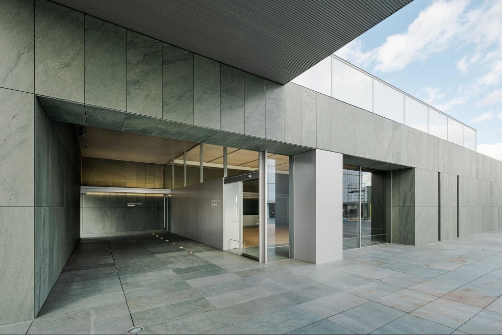 髙橋節郎館エントランス　photo：Yoshiro Masuda　画像提供：豊田市美術館