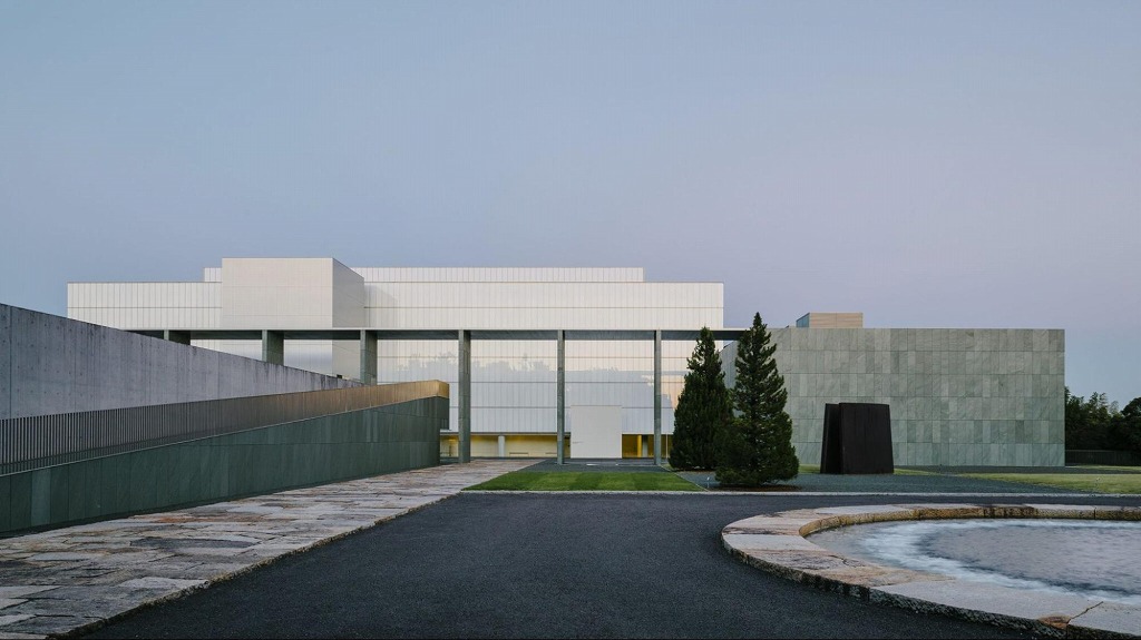 美術館の外観　画像提供：豊田市美術館