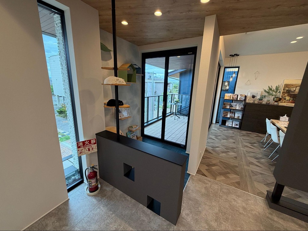 大和ハウス工業「xevoΣPREMIUM」のキャットステップ