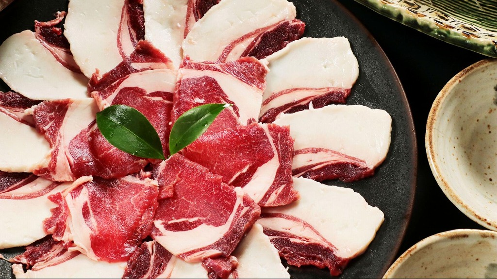 「猪鍋」　3,300円〜（税込）※要予約