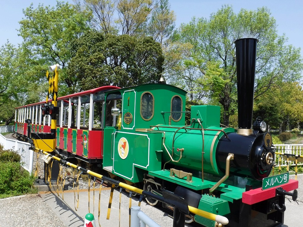 汽車メルヘン号(1人1回100円)