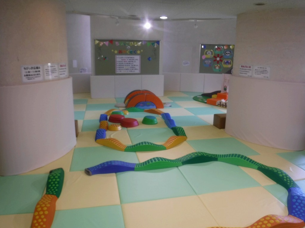 ちびっこひろば(屋内)